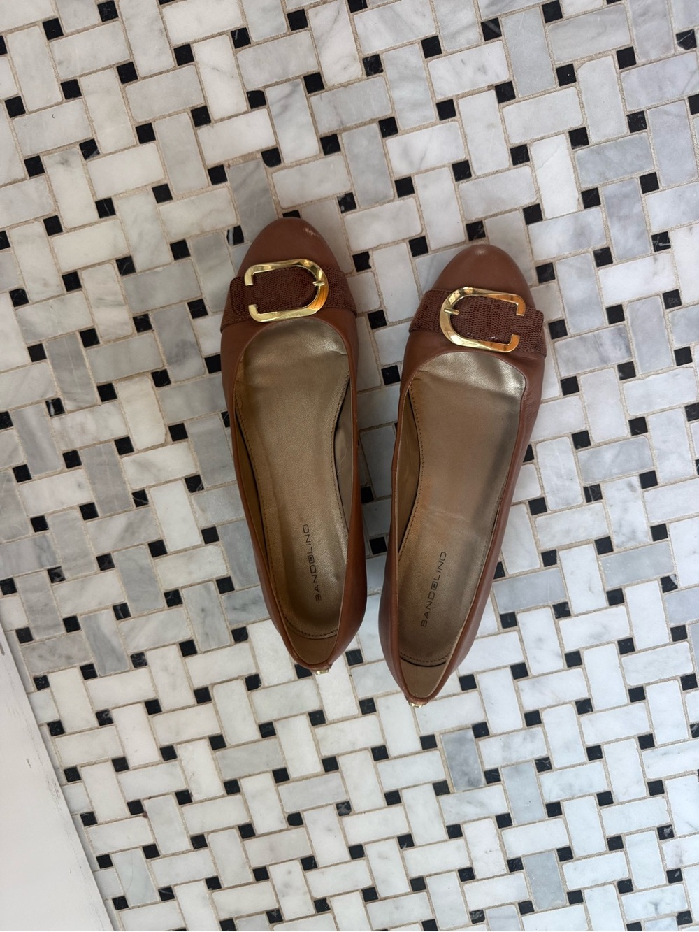 Brown Leather Ballet Flats wedge with Gold Buckle - Bandolino